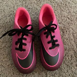 Nike Bravata II Firm Ground Soccer Cleats girls